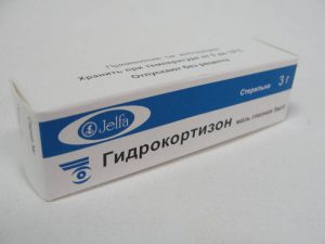 Мазь на основе гидрокортизона - это гормональное средство, которое можно использовать только после консультации с врачом Мазь на основе гидрокортизона - это гормональное средство, которое можно использовать только после консультации с врачом
