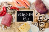 Витамин В12 — почему он необходим организму? В каких продуктах содержится и как восполнить недостаток?
