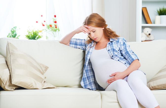 Во время беременности препарат Алмагель можно использовать, но желательно это делать под контролем врача