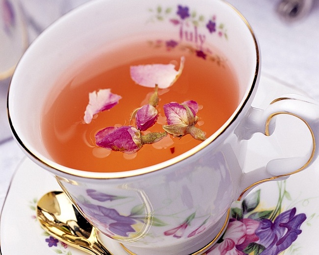 Благодаря уникальному составу, чай, приготовленный из этого растения, обладает очень приятным и неповторимым вкусом и ароматом