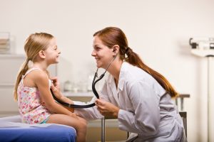 Лечения любого типа ангины у ребенка всегда должно проходить под бдительным контролем вашего врача или педиатра