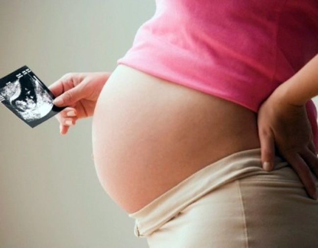 Дисплазия шейки матки никак не сказывается на беременности, как и беременность не влияет дисплазию