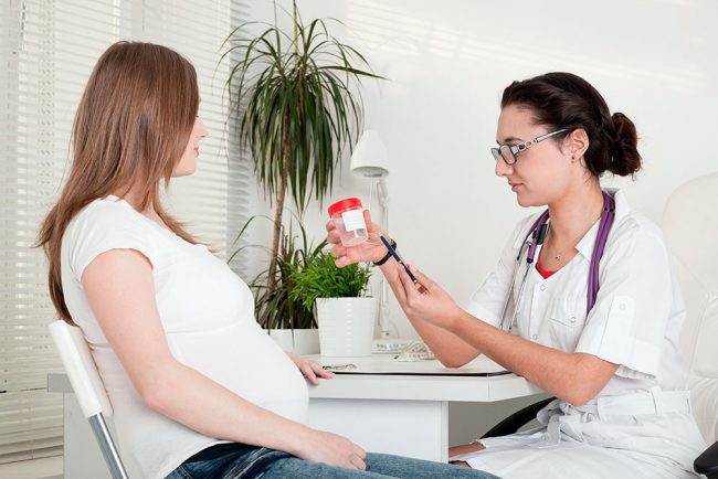 Уровень ХГЧ достигает своего пика на сроке 9-11 недель беременности (от даты последней менструации) и дальше снижается до 15 недели беременности, оставаясь неизменной в течение оставшегося срока беременности