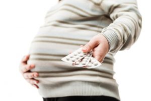 Ибупрофен, в принципе, активно применяется при беременности, но без четких указаний врача применять его ни в коем случае нельзя