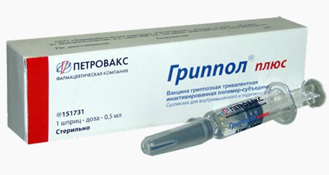 Гриппол Плюс – российская противогриппозная вакцина, формирующая иммунитет к вирусам гриппа A и B. Иммунный ответ образуется на 8-12 день после прививки и сохраняется до 1 года у пациентов любого возраста