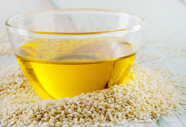 Кунжутное или сезамовое масло, благодаря своим уникальным лечебным свойствам, широко используется в народной медицине 
