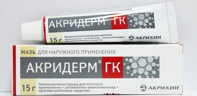 От крема Акридерм 0,064%, Акридерм ГК отличается только наличием еще одного активного вещества - гентамицина