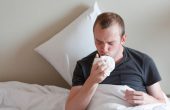 Першение в горле вызывает кашель – причины и как лечить?