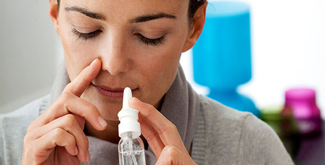 Перед использованием спрея Пиносол, необходимо провести проверку на аллергическую реакцию, для этого вводят лекарство в одну ноздрю и в течение нескольких часов наблюдать за состоянием